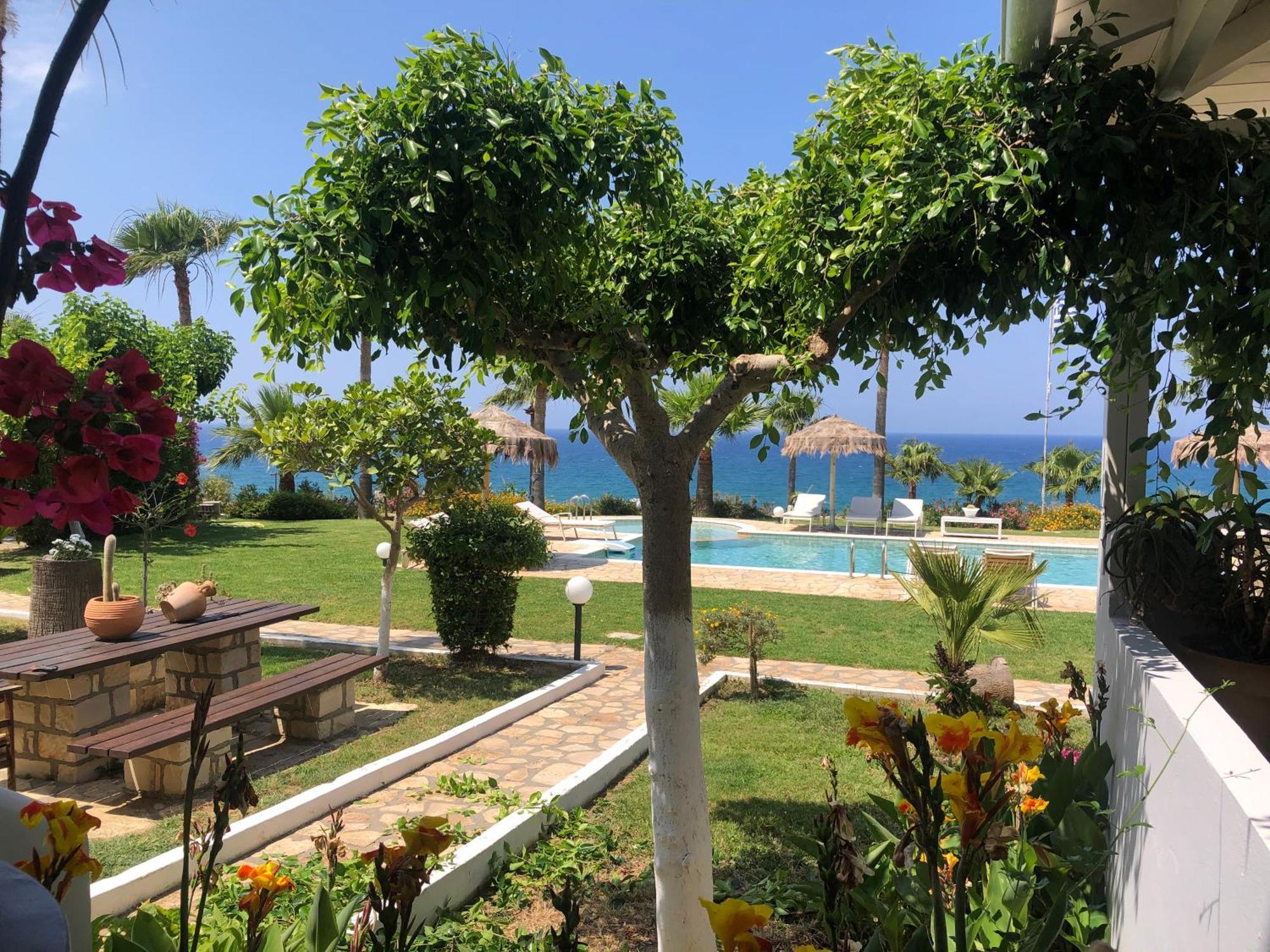 Aneria Suites Episkopi  Екстер'єр фото